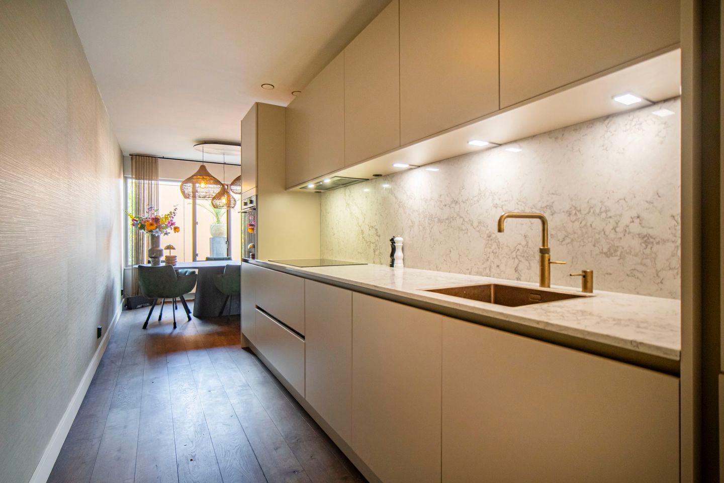 Photo 10 of Torenstraat 13