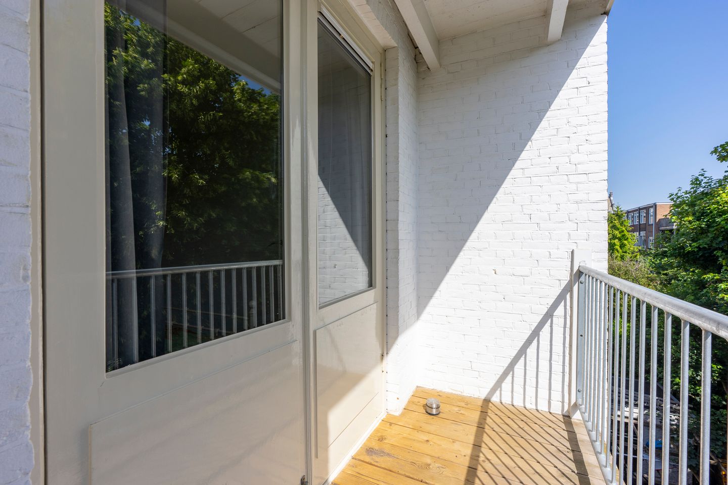 Photo 20 of Justus van Effenstraat 18-B