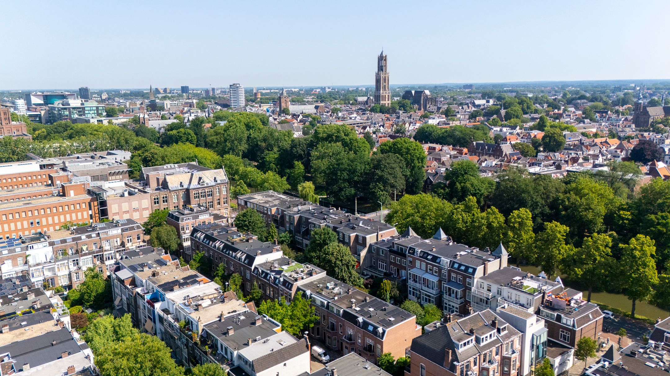 Photo 39 of Justus van Effenstraat 18-B