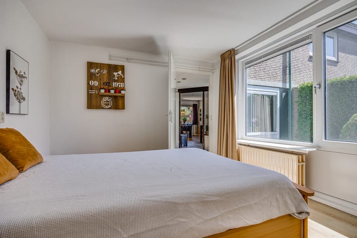 Tussenwoning te koop: Beverhoeve 65, Leusden