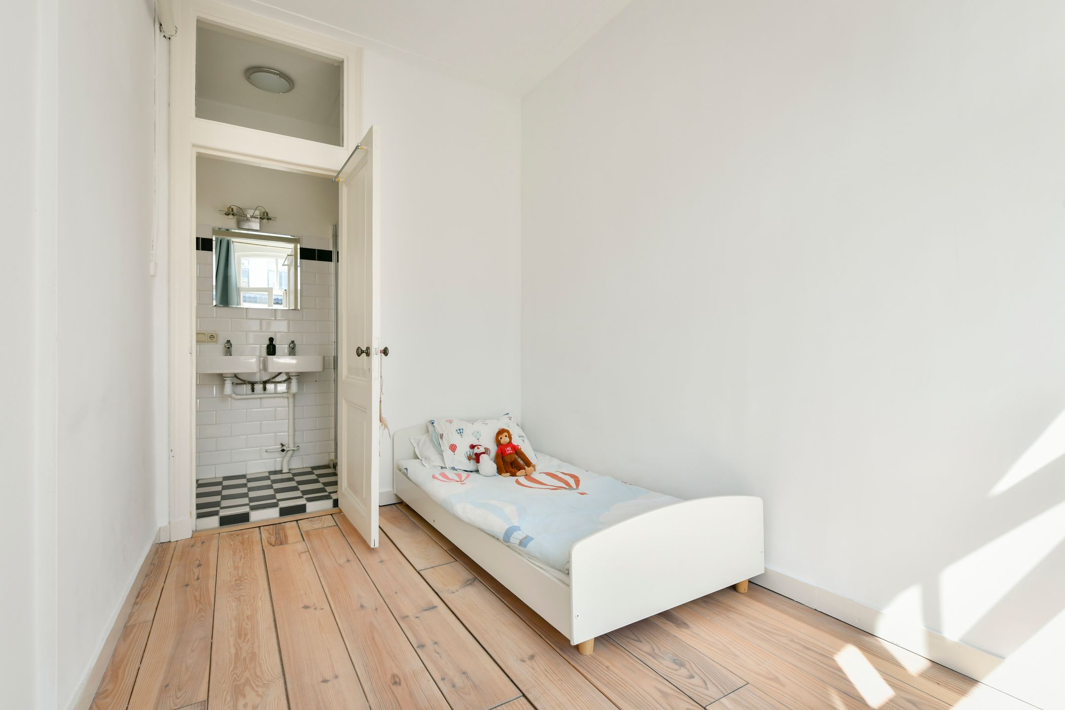 Photo 9 of Pieter Cornelisz. Hooftstraat 156-2