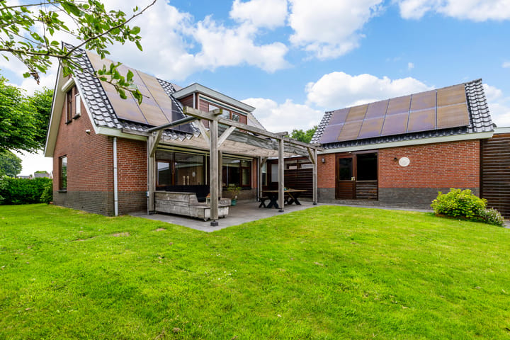 Vrijstaande woning te koop: Hoofdweg 106, Froombosch