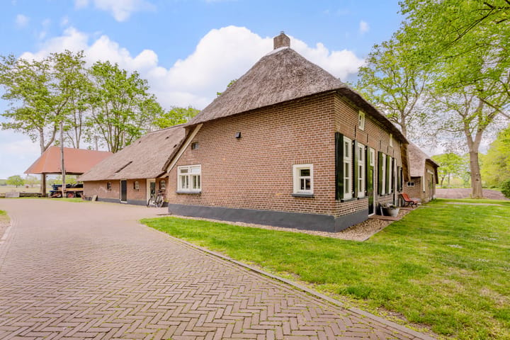Vrijstaande woning te koop: Oosterveen 79, Nieuwleusen