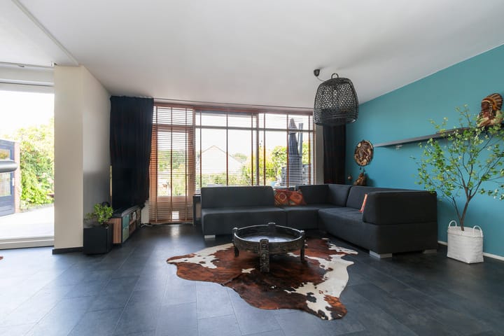 Tussenwoning te koop: Prattenburg 92, Dordrecht
