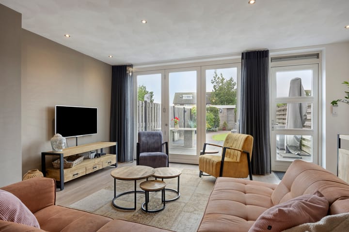 Tussenwoning te koop: Elstar 4, Assen