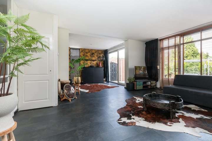 Tussenwoning te koop: Prattenburg 92, Dordrecht