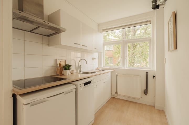 Photo 4 of Albert Cuypstraat 14-2