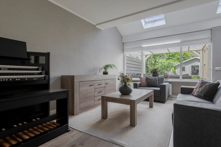 Tussenwoning te koop: Meilanden 21, Barneveld
