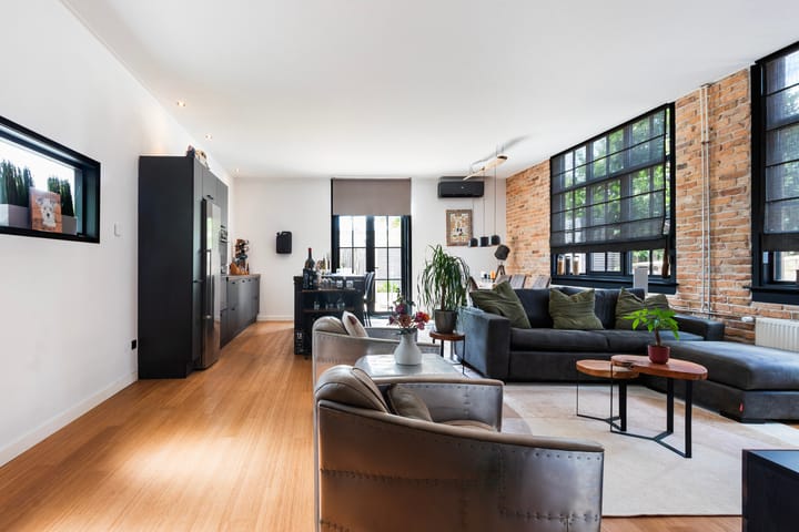 Hoekwoning te koop: Emmastraat 1, Zwijndrecht