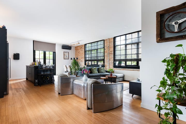 Hoekwoning te koop: Emmastraat 1, Zwijndrecht