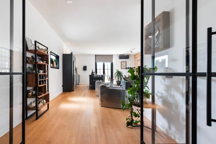 Hoekwoning te koop: Emmastraat 1, Zwijndrecht