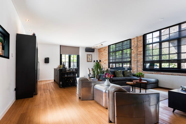 Hoekwoning te koop: Emmastraat 1, Zwijndrecht