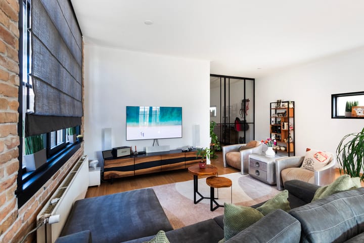 Hoekwoning te koop: Emmastraat 1, Zwijndrecht