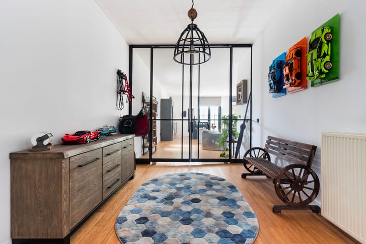 Hoekwoning te koop: Emmastraat 1, Zwijndrecht