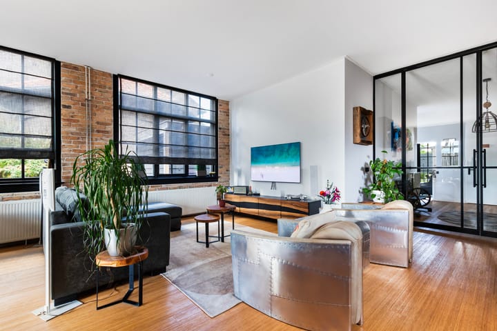 Hoekwoning te koop: Emmastraat 1, Zwijndrecht