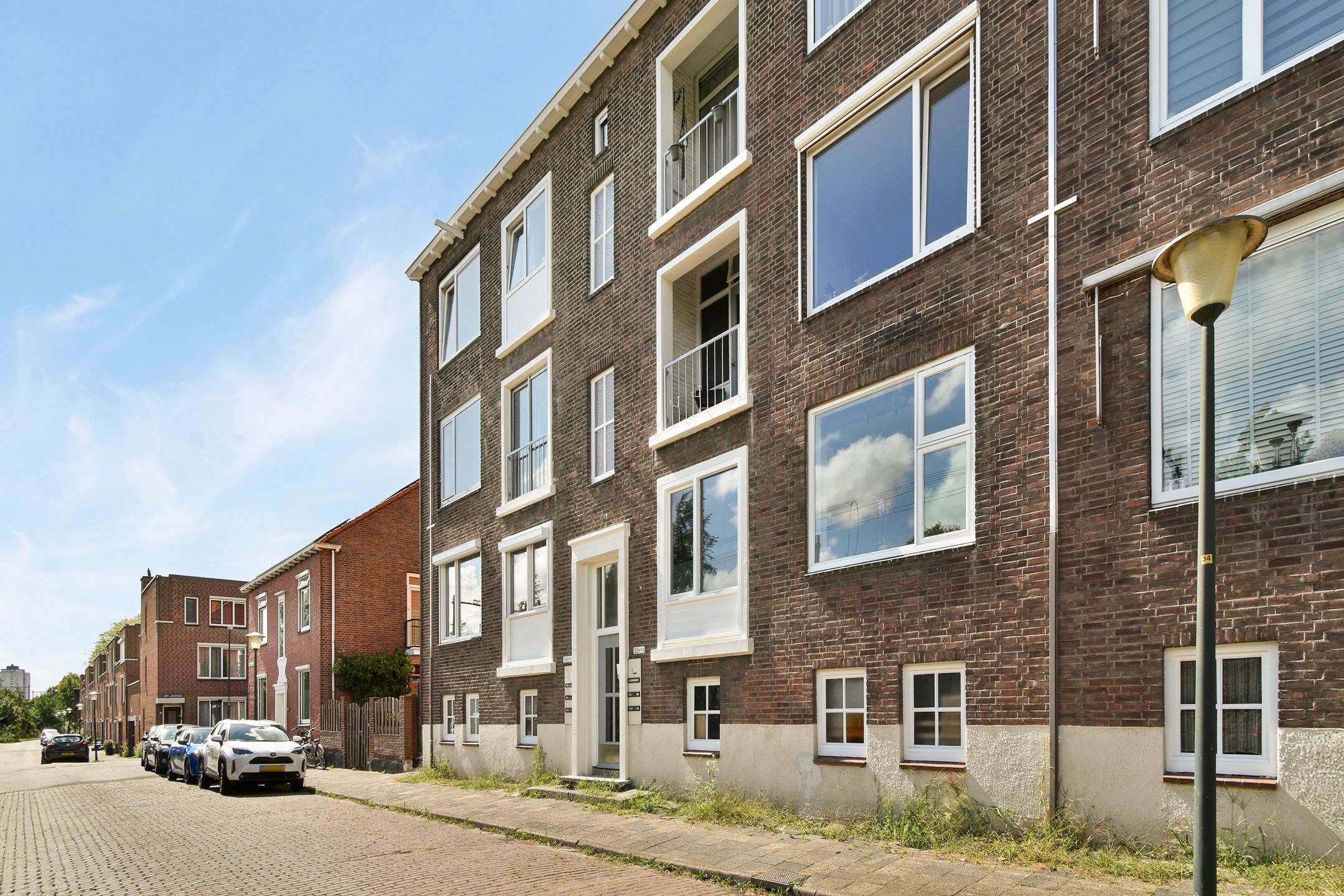 Photo 24 of Spoorsingel 155-A