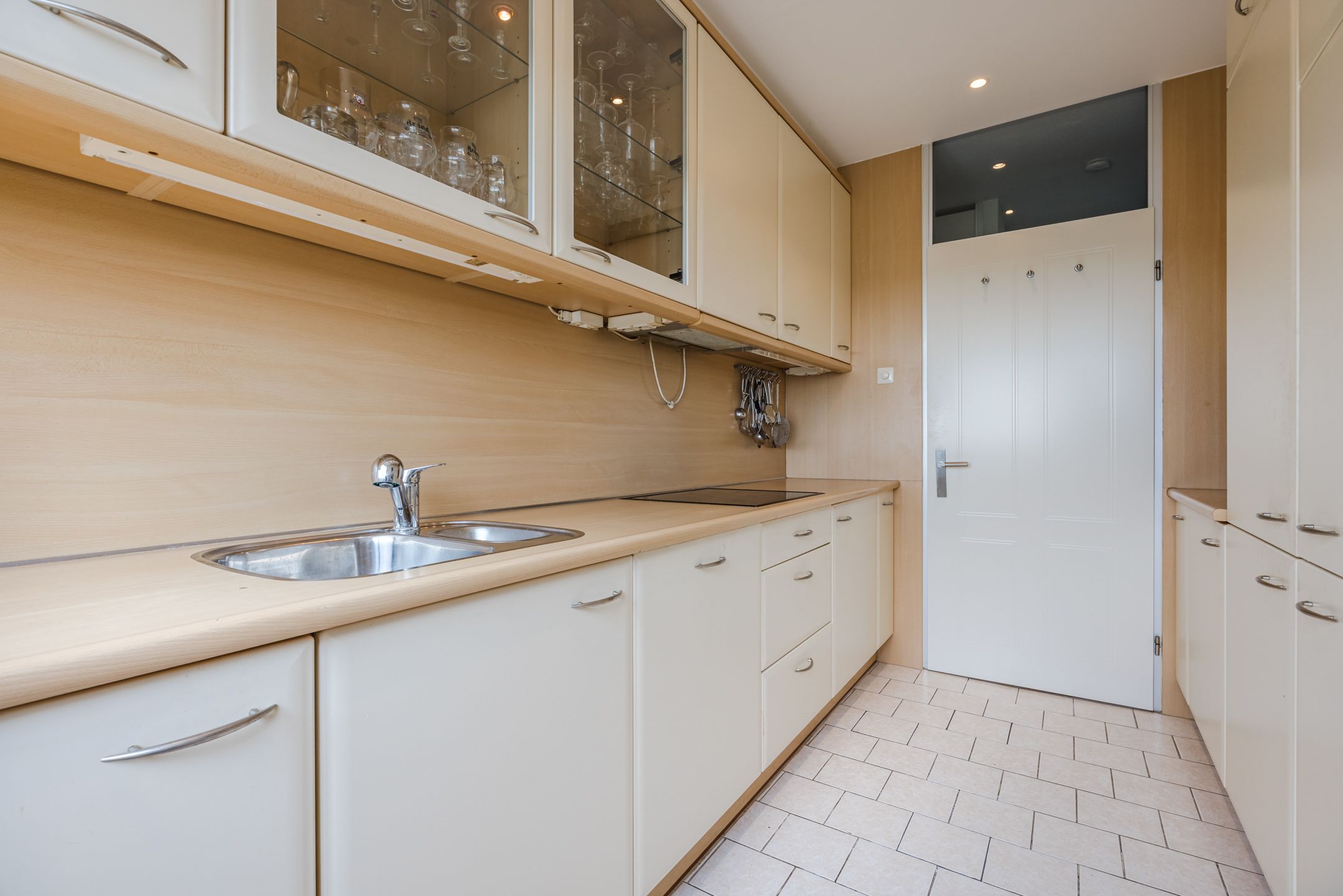 Photo 12 of P.J. Oudstraat 148