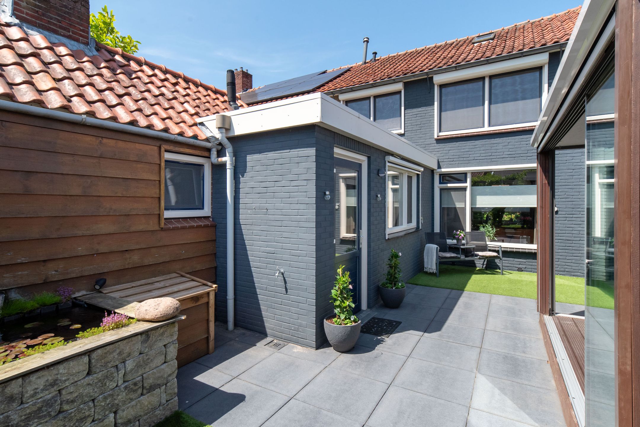 Photo 18 of Nassaustraat 9