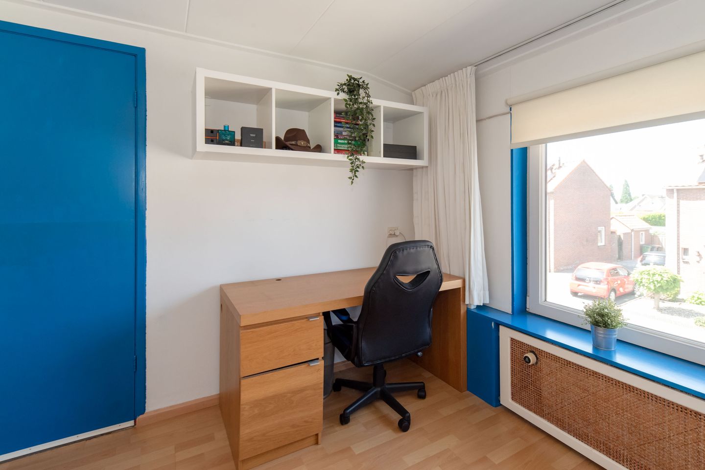 Photo 40 of Nassaustraat 9