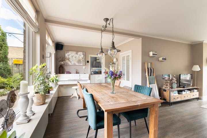 Hoekwoning te koop: Lion Cachetstraat 64, Ermelo