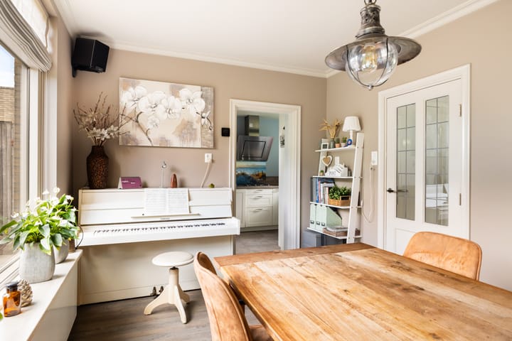Hoekwoning te koop: Lion Cachetstraat 64, Ermelo