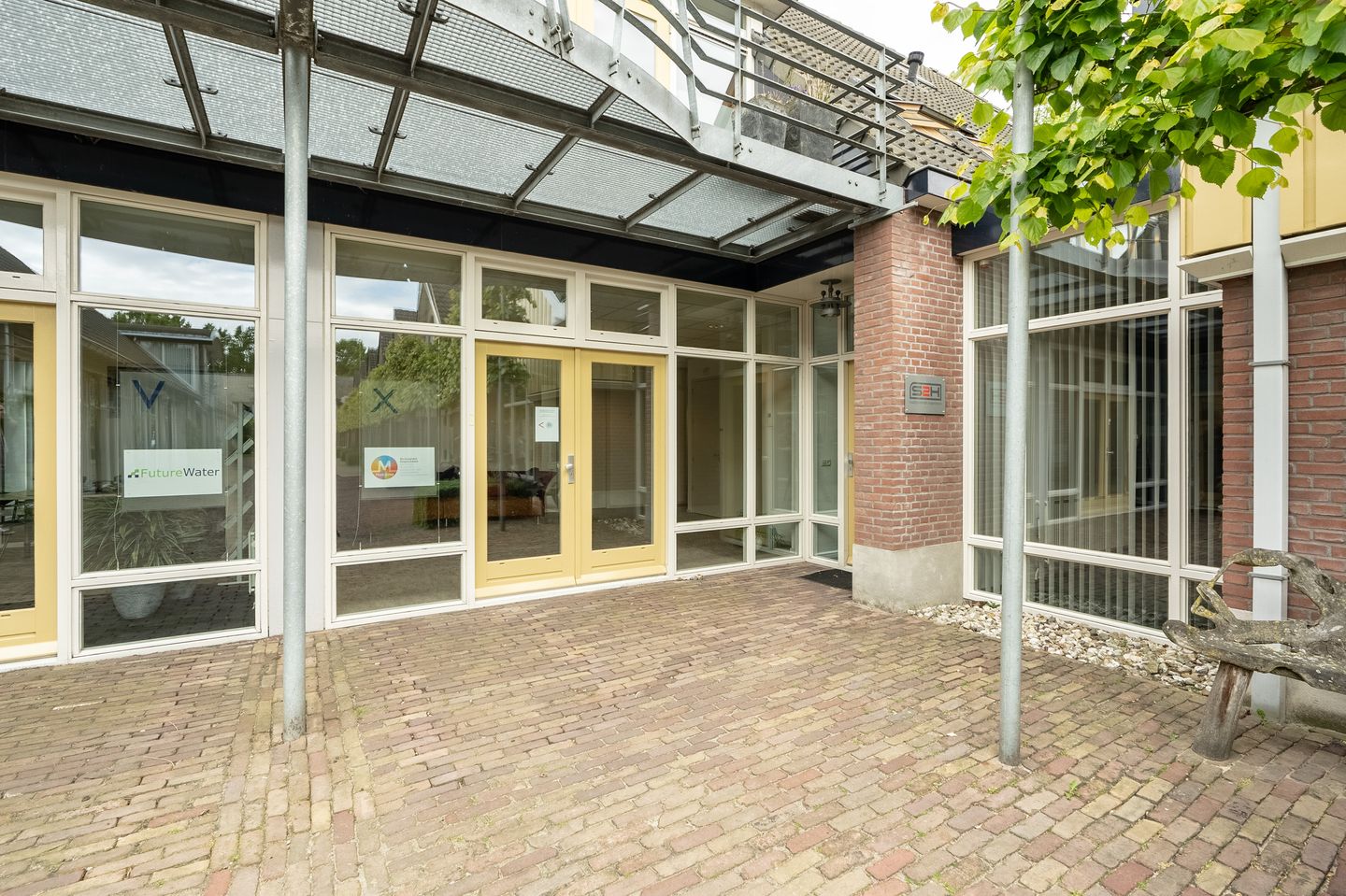 View photo 2 of Costerweg 1-X
