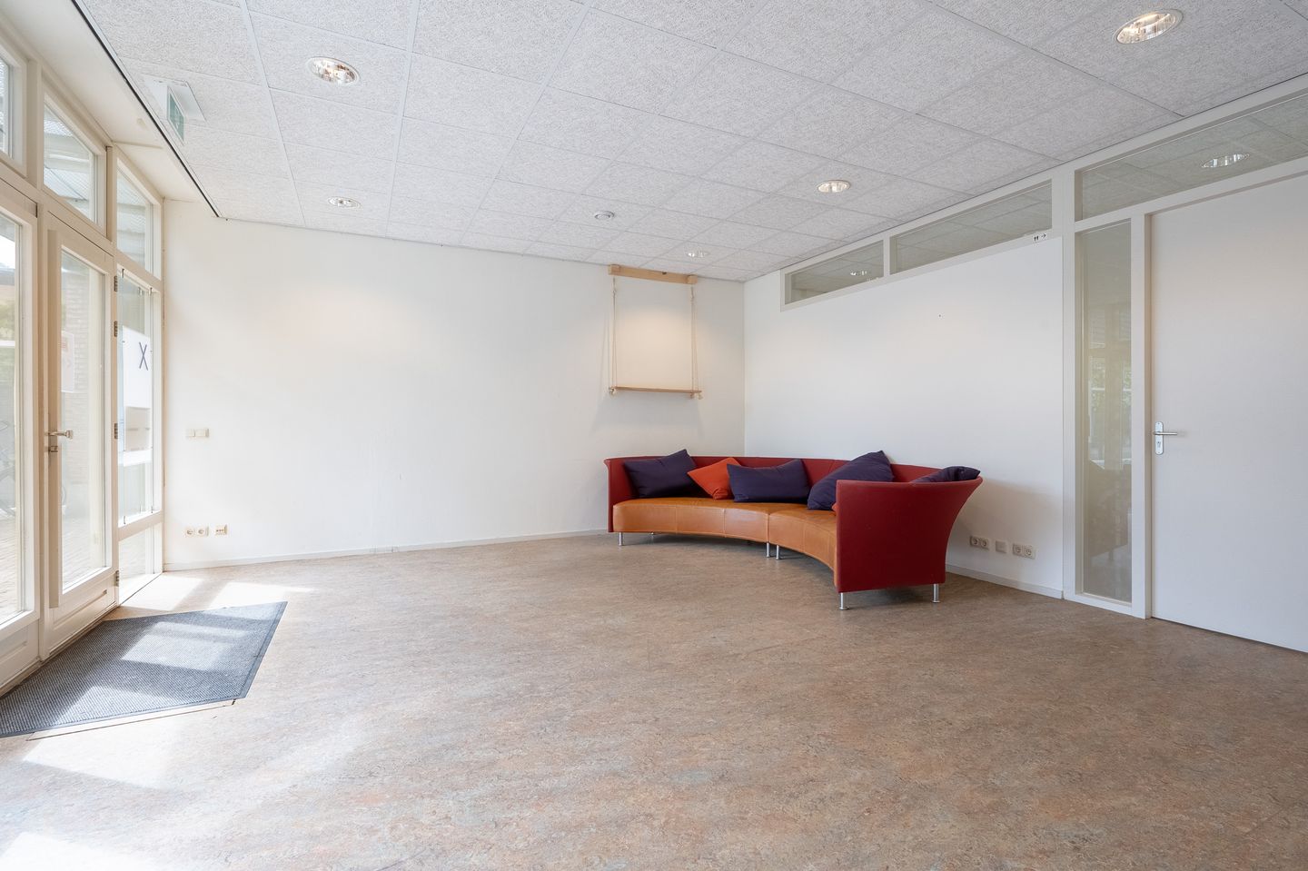 View photo 3 of Costerweg 1-X