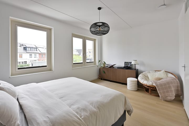 Tussenwoning te koop: Fort Heemstedestraat 17, Weesp