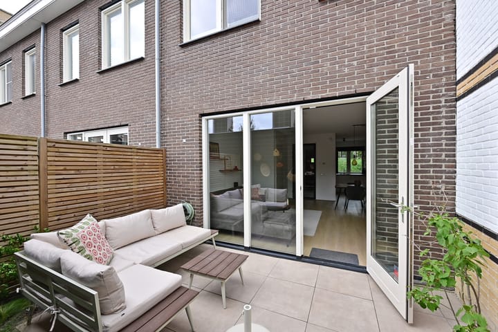Tussenwoning te koop: Fort Heemstedestraat 17, Weesp