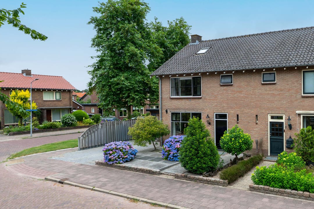 Foto 47 van Beukenlaan 1
