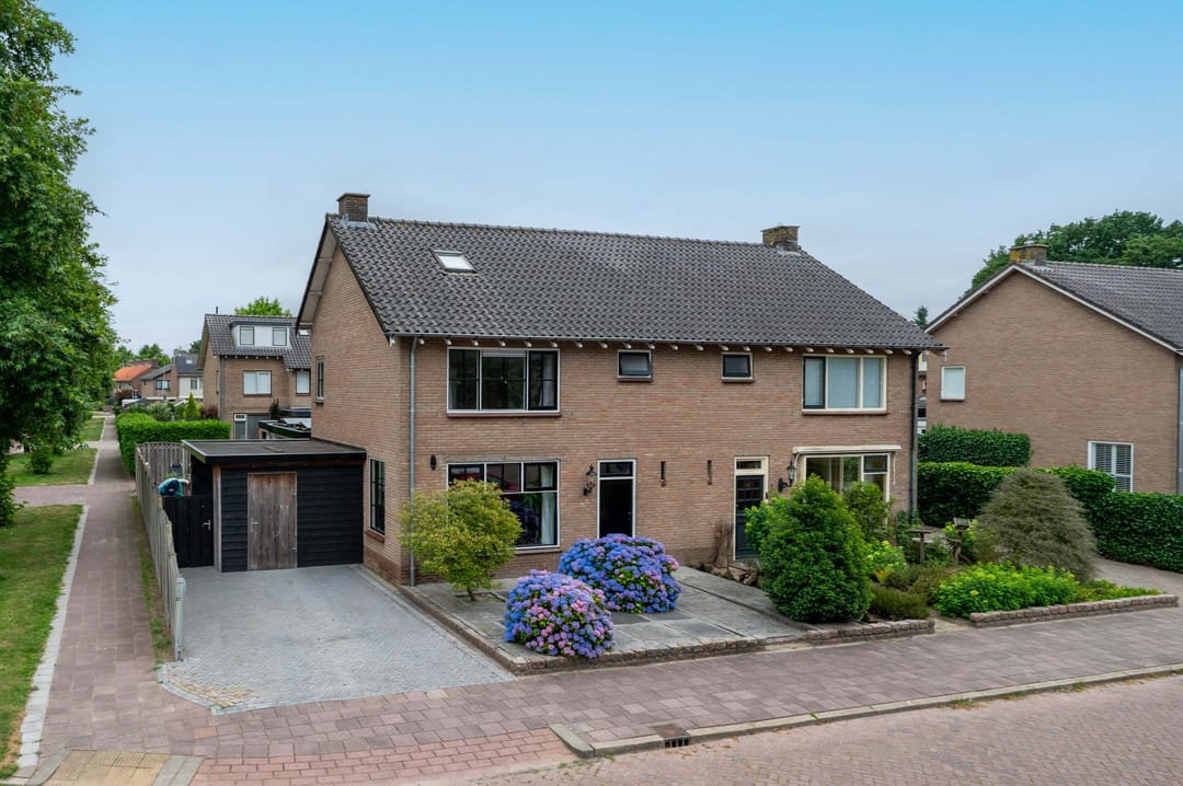 Foto 1 van Beukenlaan 1