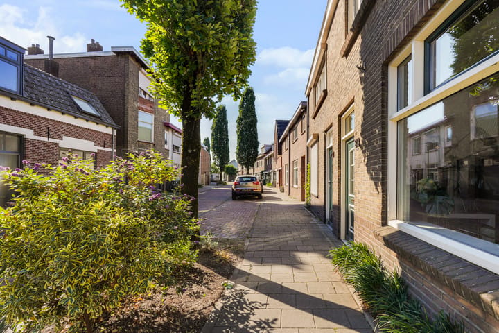 Foto 4 van van Merheimstraat 33