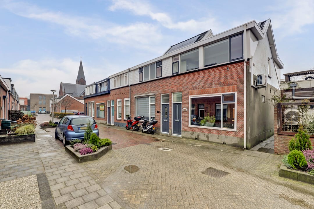 Photo 26 of Koningin Wilhelminastraat 17