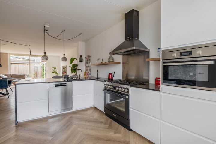 Photo 3 of Ellen Vogelstraat 22