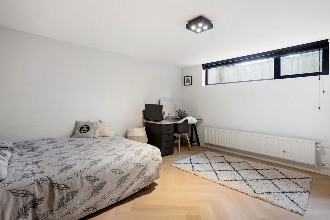 Photo 46 of Naarderstraat 45