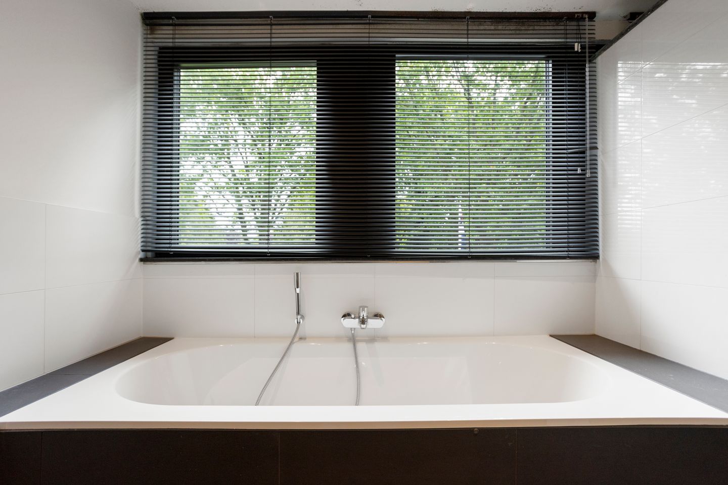 Photo 35 of Naarderstraat 45