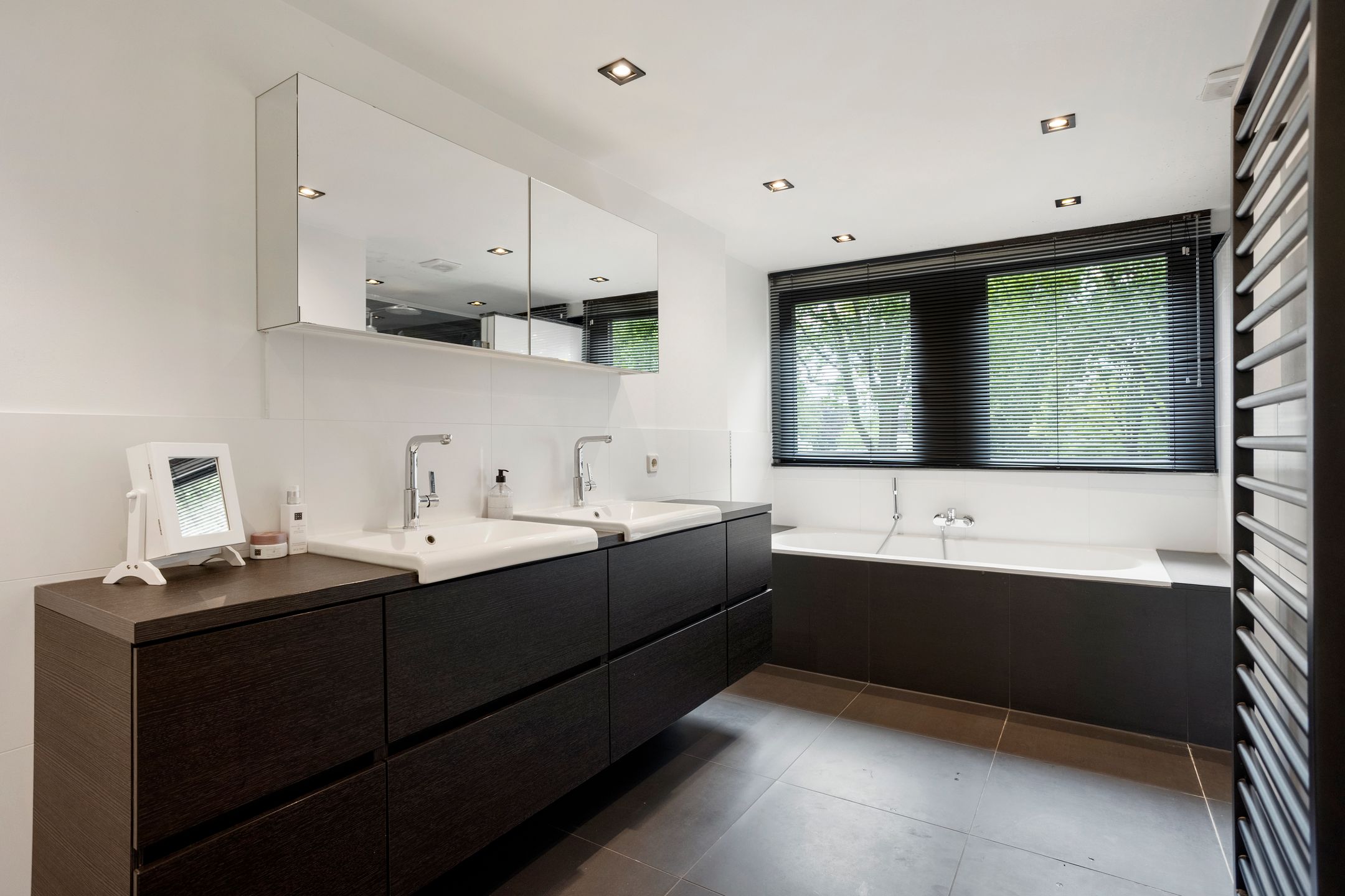 Photo 33 of Naarderstraat 45
