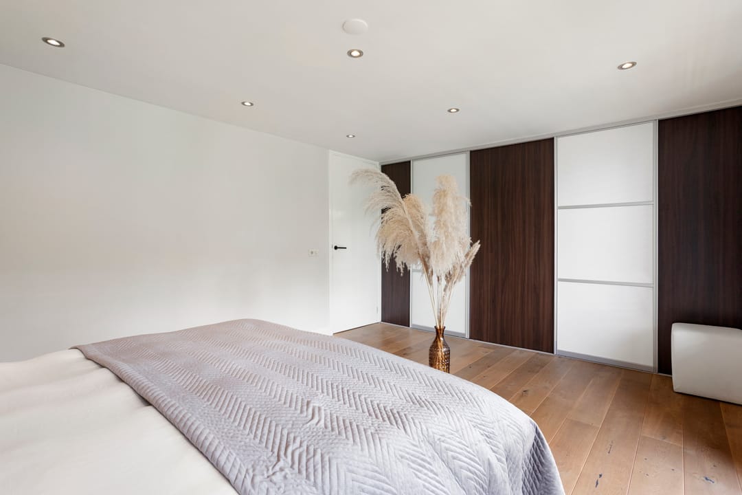 Photo 28 of Naarderstraat 45