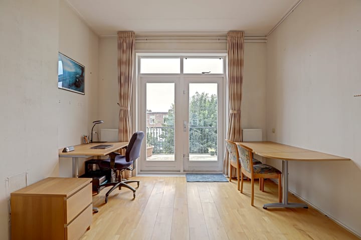 Appartement te koop: Cornelis Trompstraat 39II, Delft