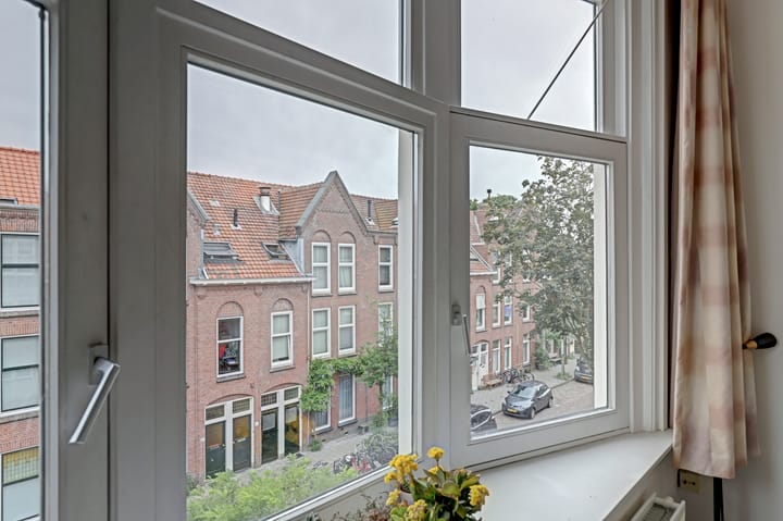 Appartement te koop: Cornelis Trompstraat 39II, Delft