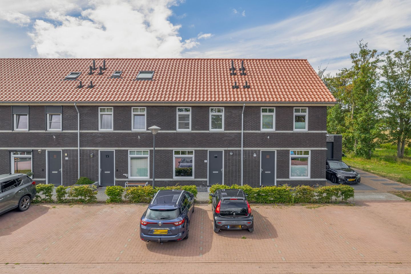 Foto 1 van Notenhout 35