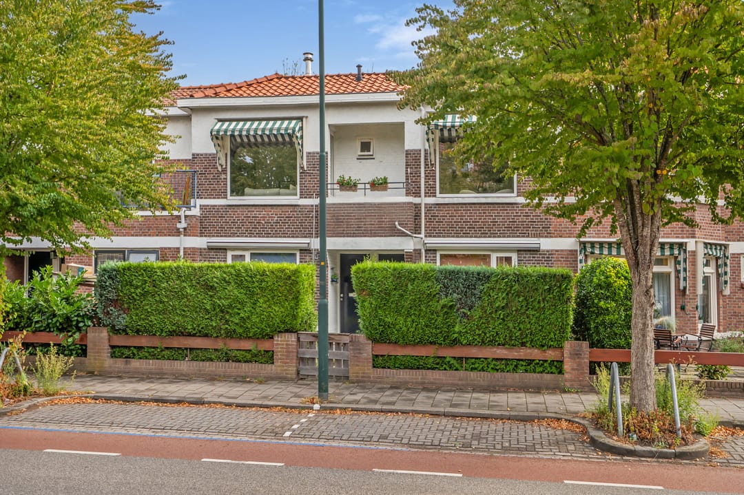 Foto 1 van Rozenboomlaan 4