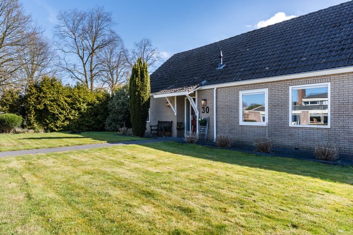 Vrijstaande woning te koop: Beemterweg 30, Beemte Broekland