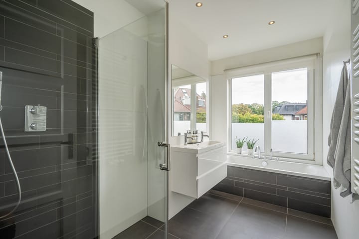 Foto 4 van Rozenboomlaan 4
