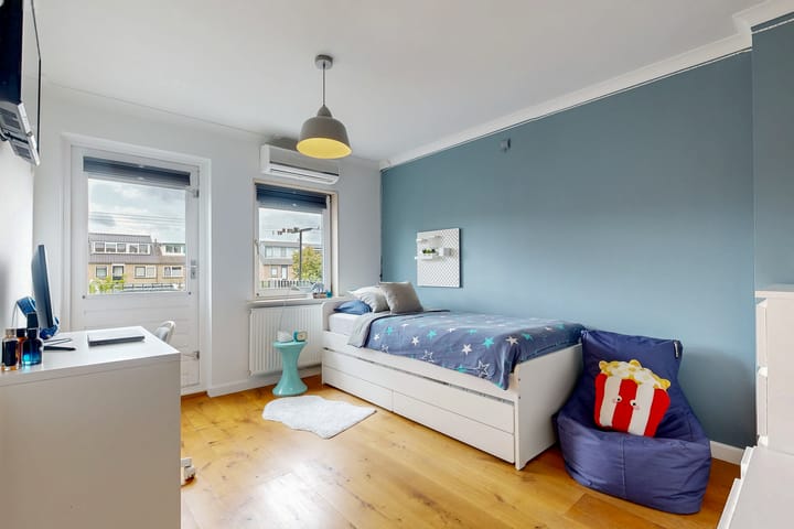 Tussenwoning te koop: Nyeveltstraat 12, De Meern