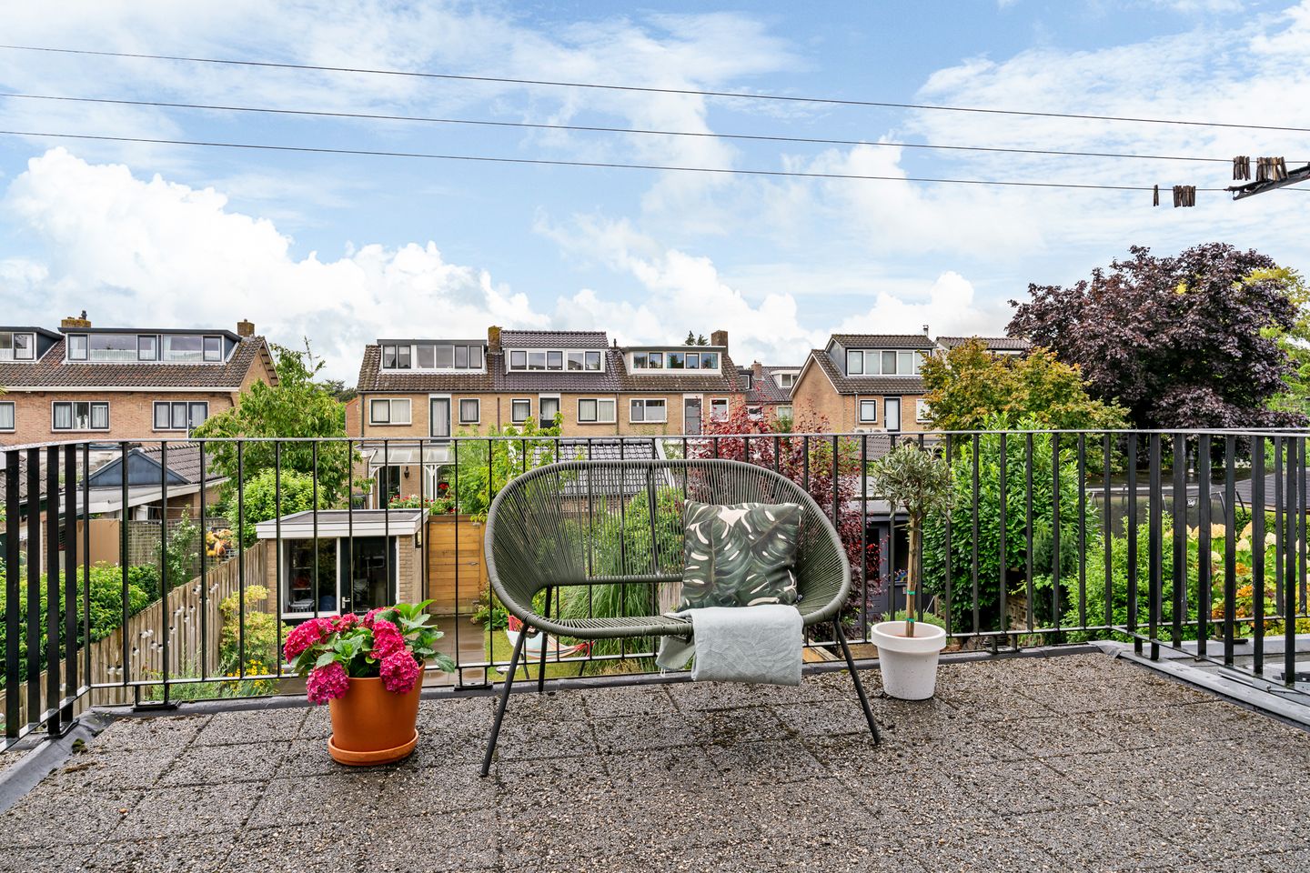 Photo 14 of Nyeveltstraat 12