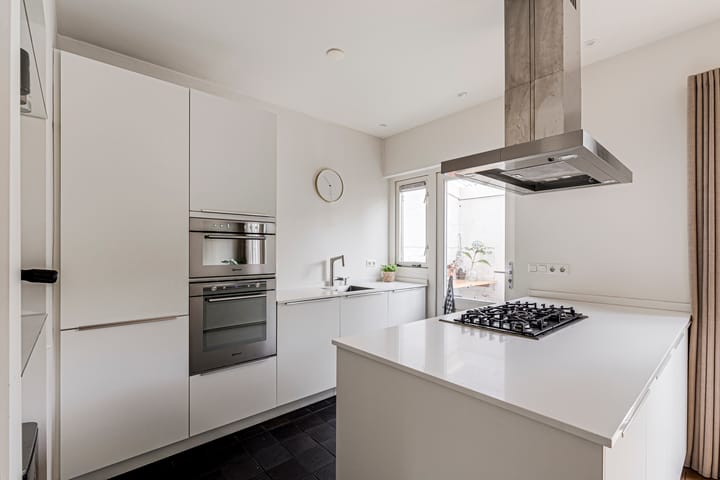 Vrijstaande woning te koop: Landzichtlaan 43, Heemstede