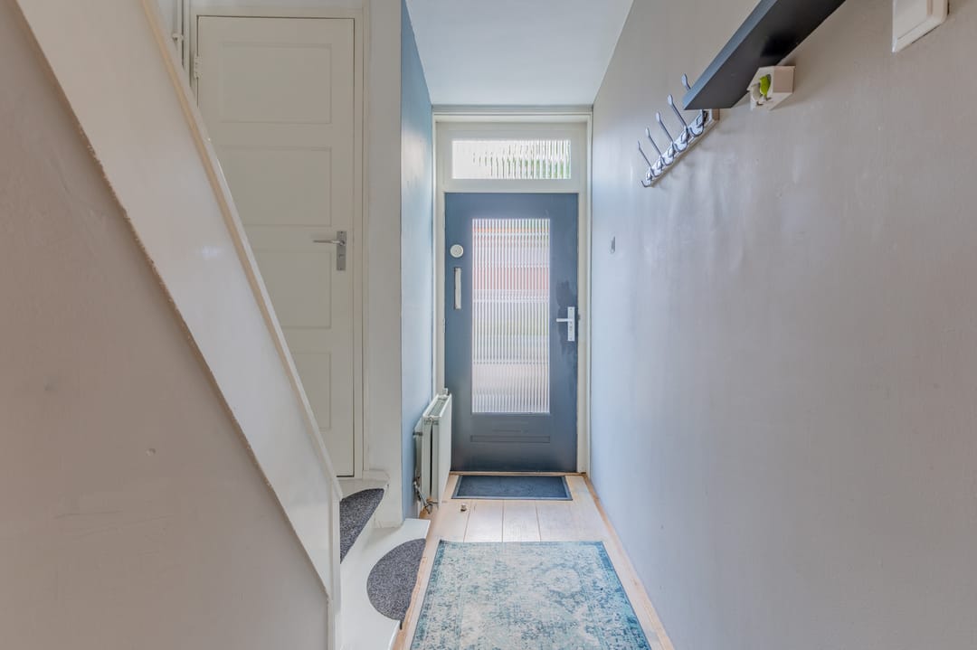 Photo 8 of Johan van Oldenbarneveltstraat 1