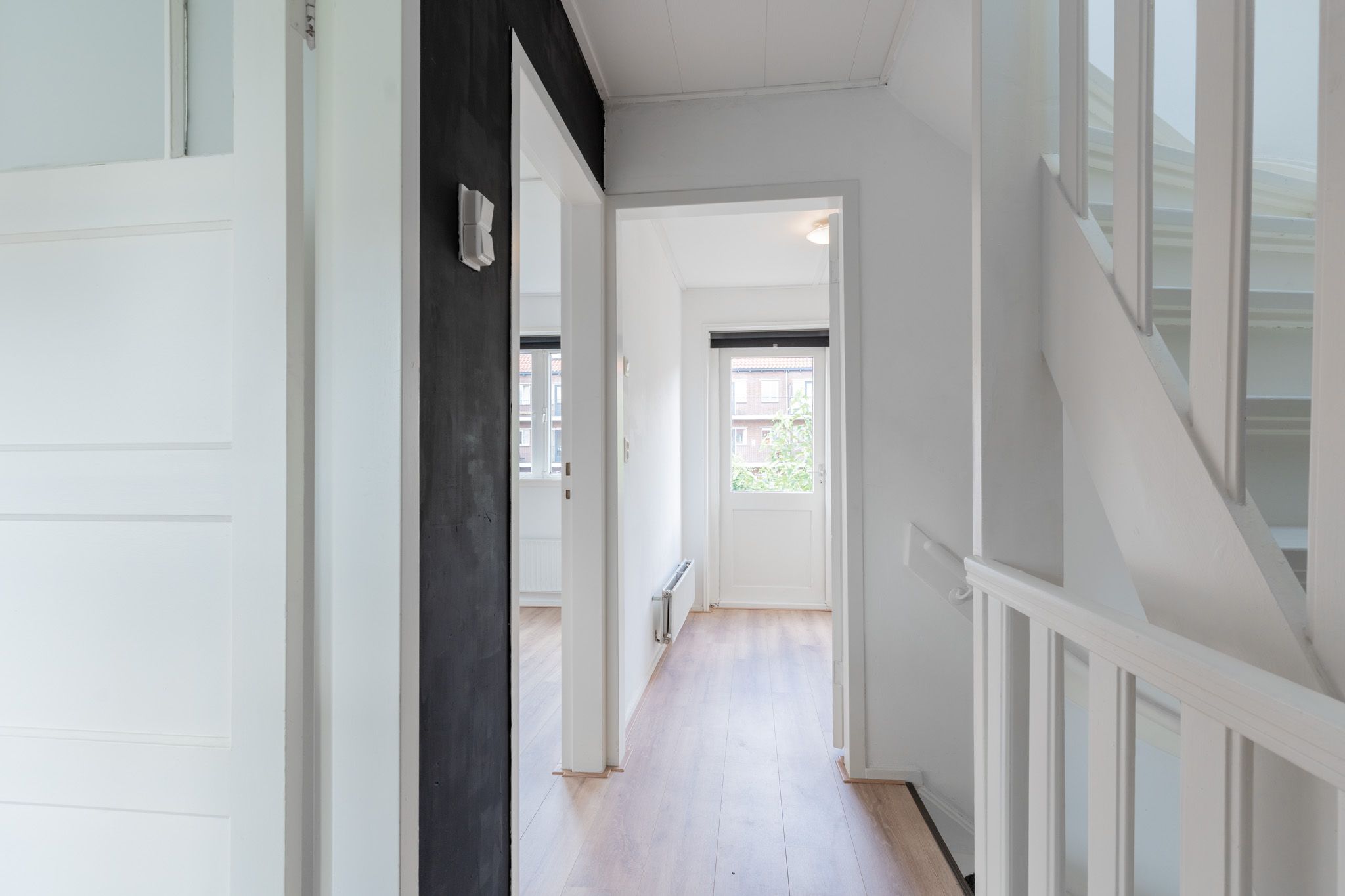 Photo 24 of Johan van Oldenbarneveltstraat 1