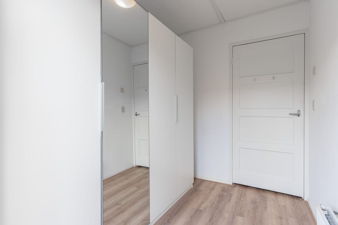 Photo 28 of Johan van Oldenbarneveltstraat 1